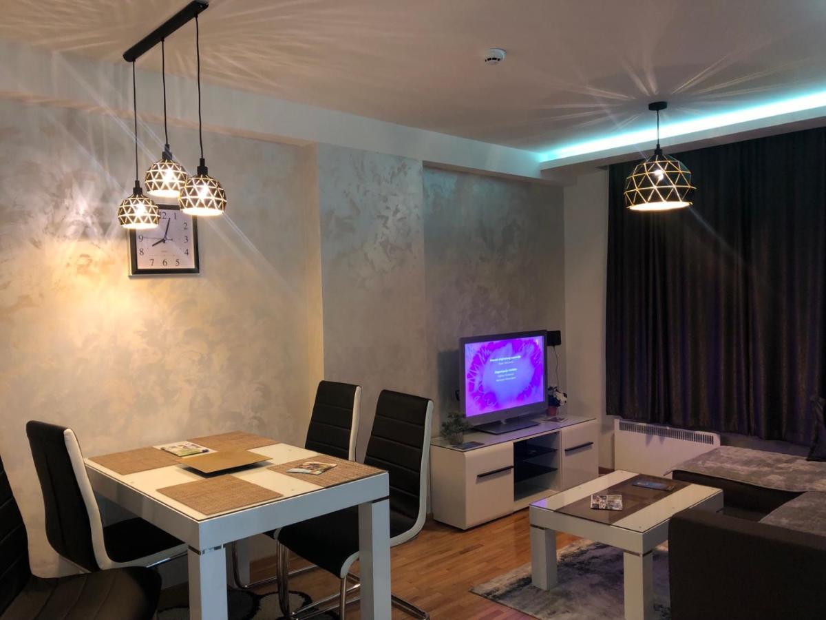 Apartman Kraljevi Cardaci Sadikovic Sa Garazom Kopaonik Esterno foto